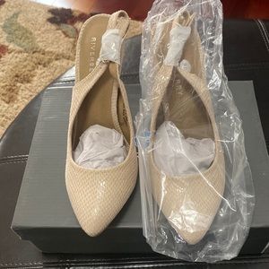 Riverberry woman 5” heels size 7. In New condition still in box.